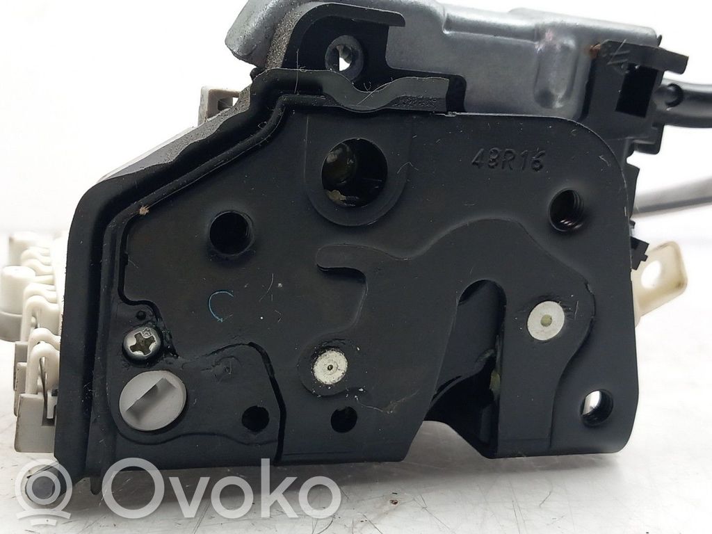 Front door lock   8X1837016C