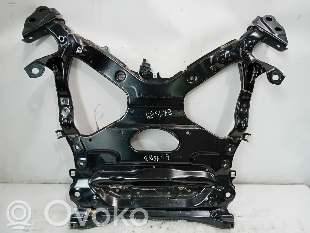 Audi A5 8T 8F Priekinis traversas 