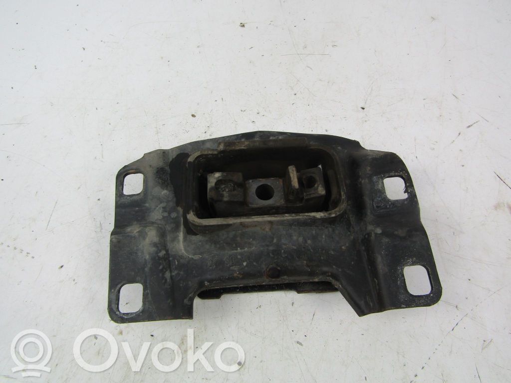 Volkswagen PASSAT B6 Gearbox mounting bracket 