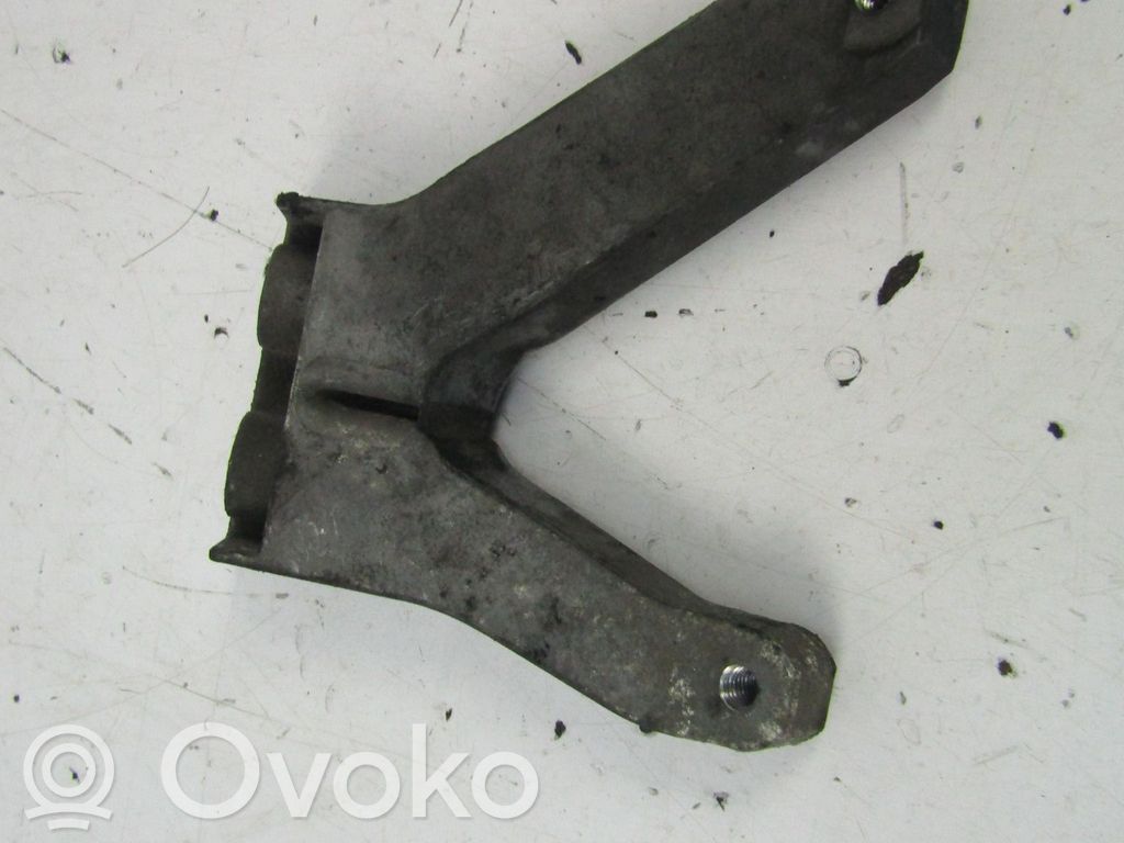 BMW 3 E46 Engine mounting bracket 