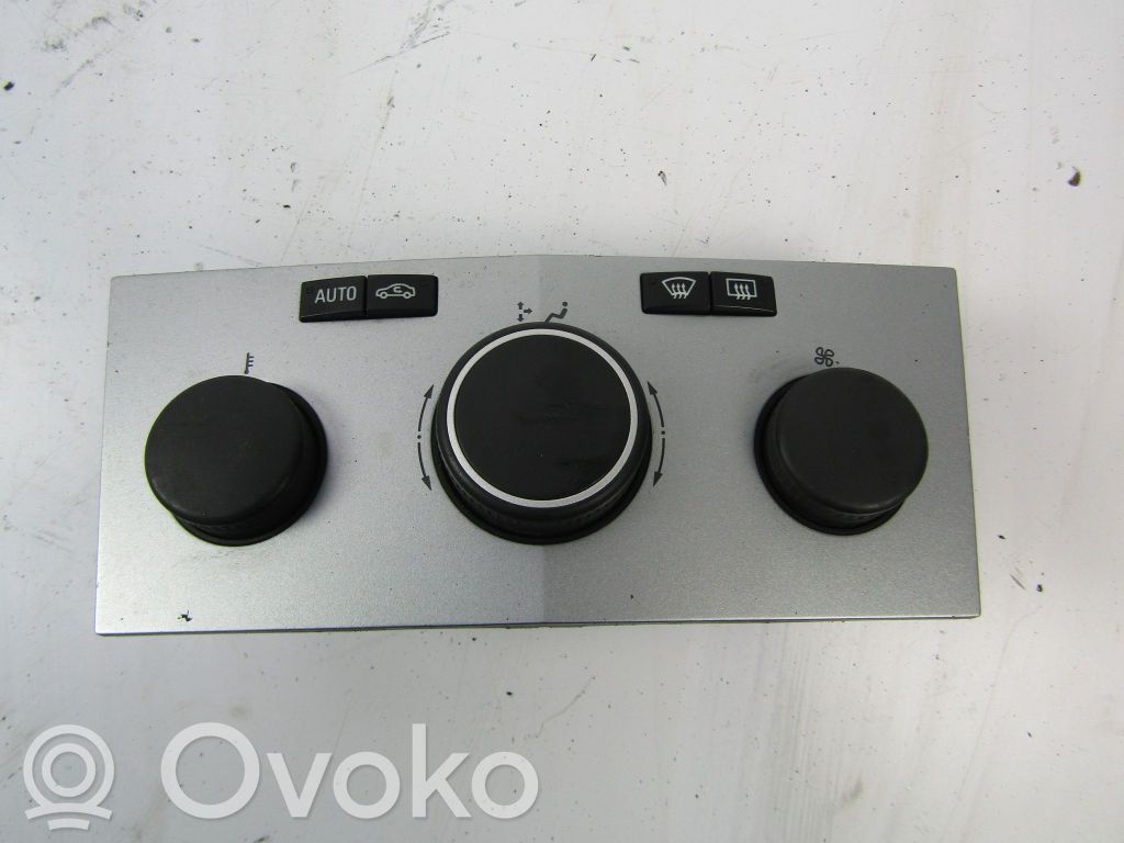 Opel Zafira B Air conditioning/heating control unit 
