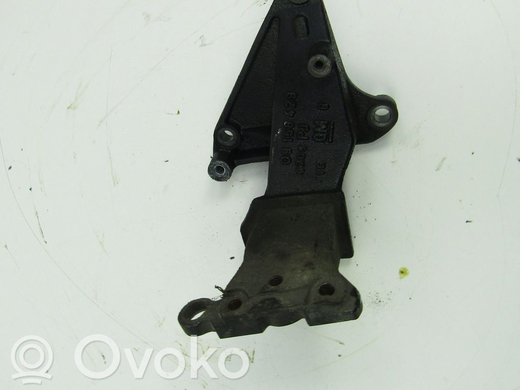 Opel Astra G Engine mounting bracket 