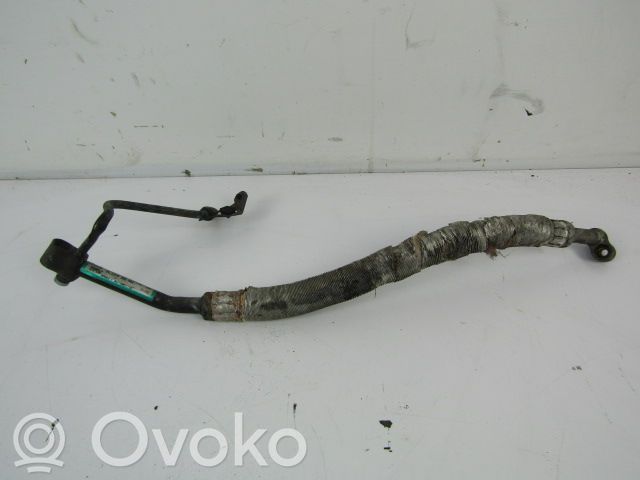 BMW 3 E46 Ilmastointilaitteen putki (A/C) 
