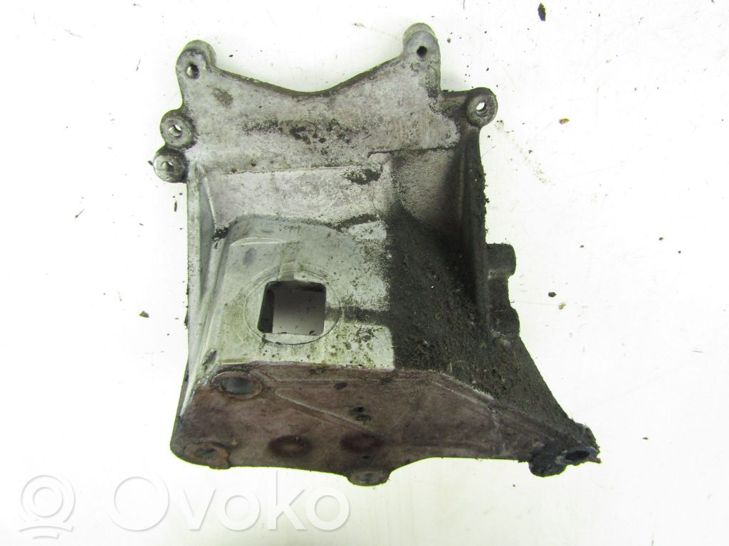 Opel Meriva A Engine mounting bracket 