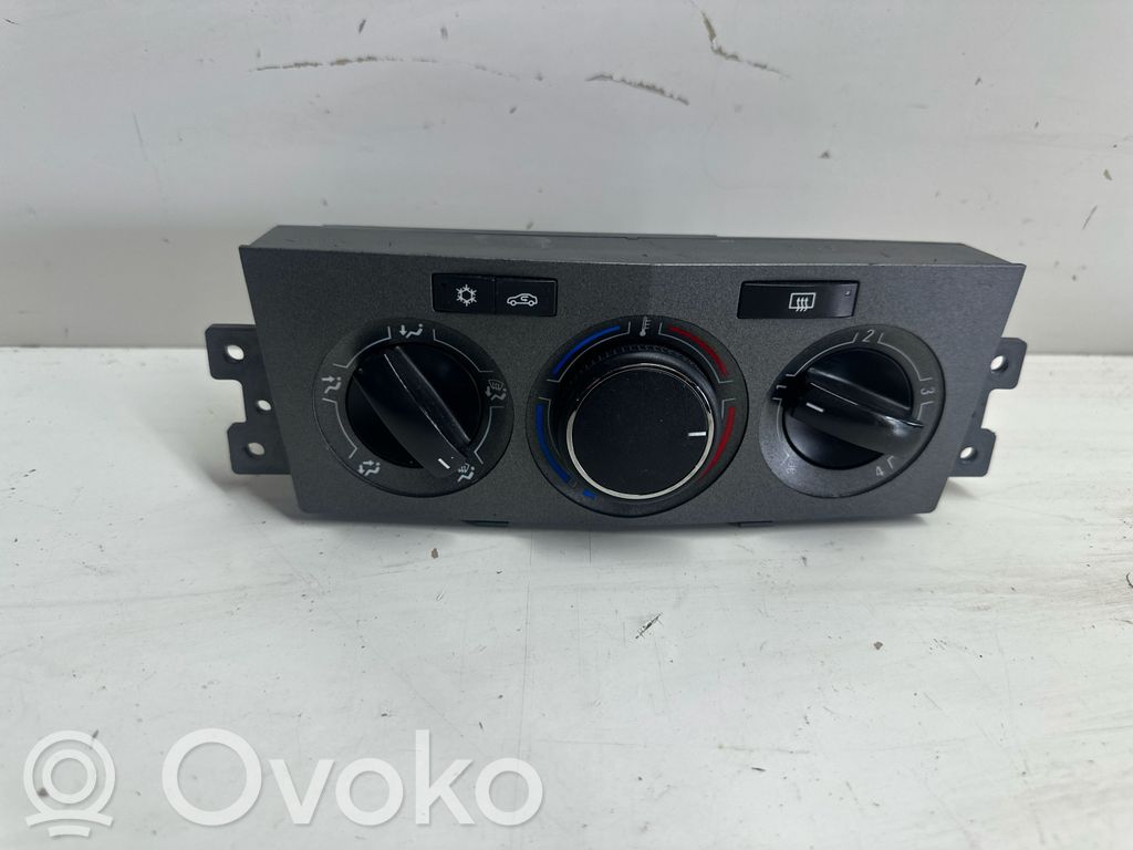 Opel Antara Climate control unit 