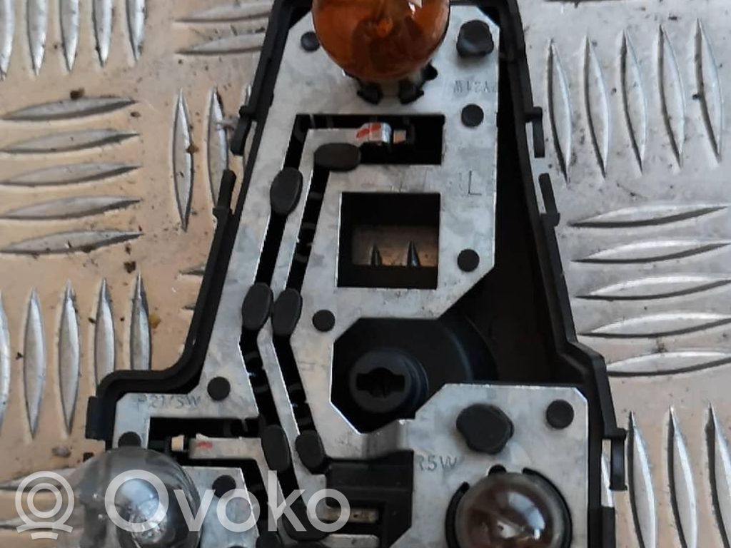 Tail light part   7M5945257