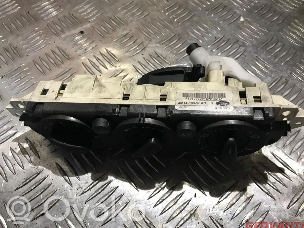 Climate control unit   3M5T19980AC