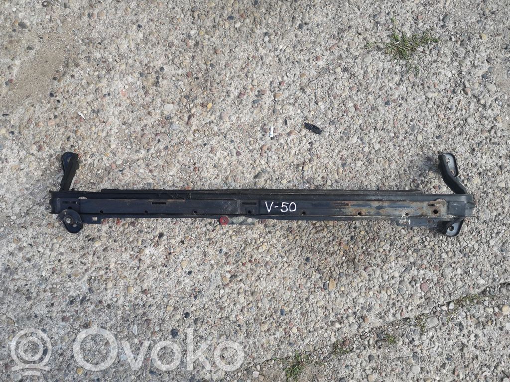 Rear bumper mounting bracket
