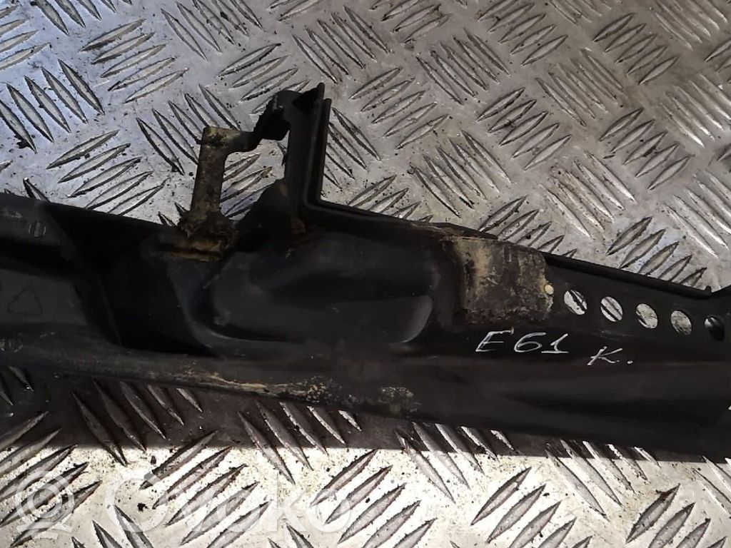 BMW 5 E60 E61 Air intake duct part 