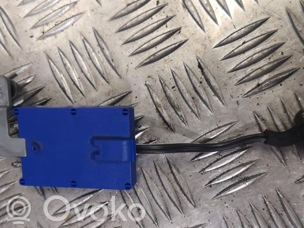 Volvo S60 Aerial antenna amplifier 