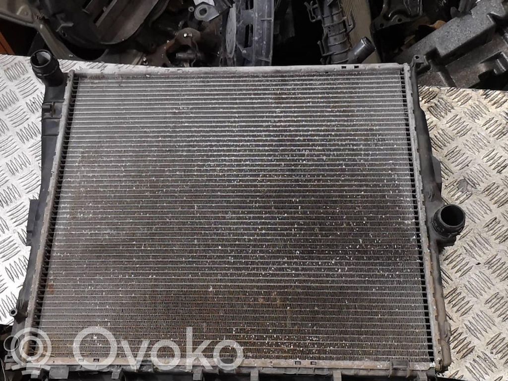 Coolant radiator   3104601