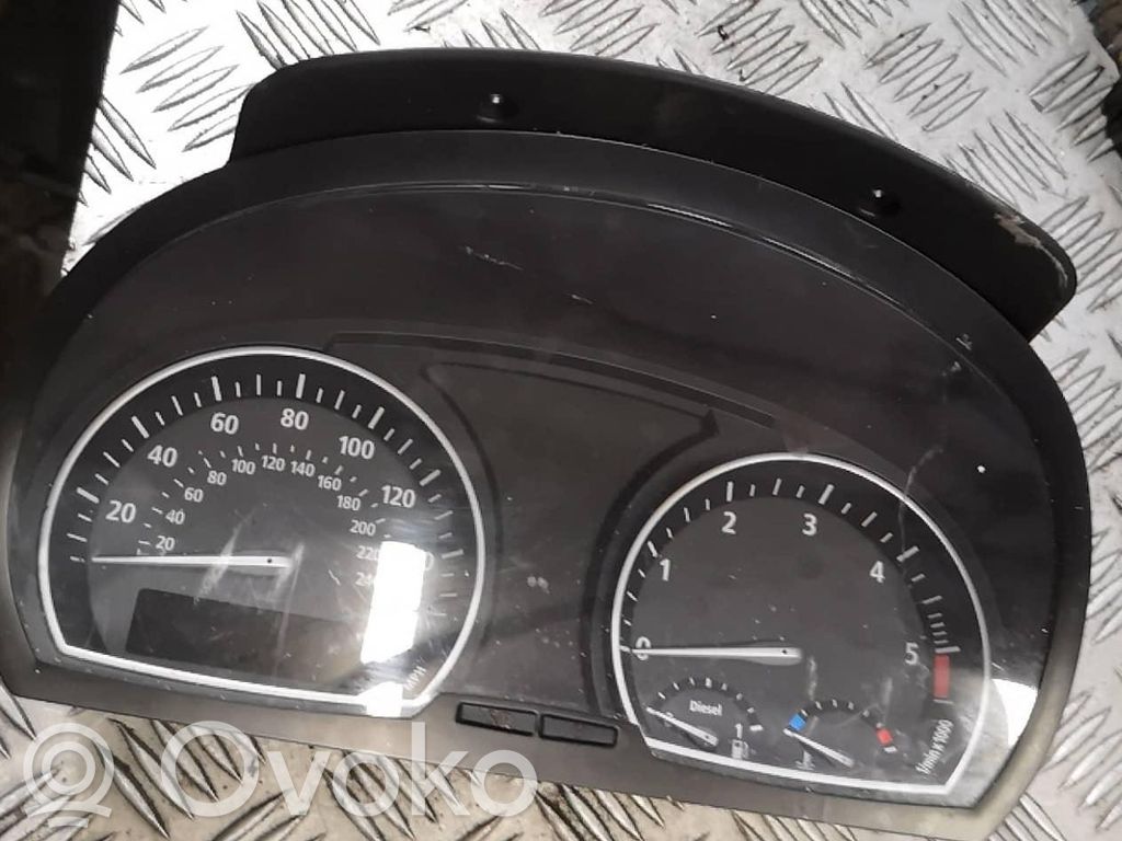 BMW X3 E83 Speedometer (instrument cluster) 