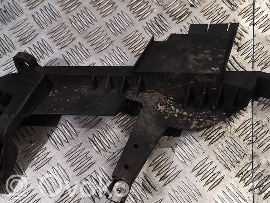 Headlight/headlamp mounting bracket   1301073025