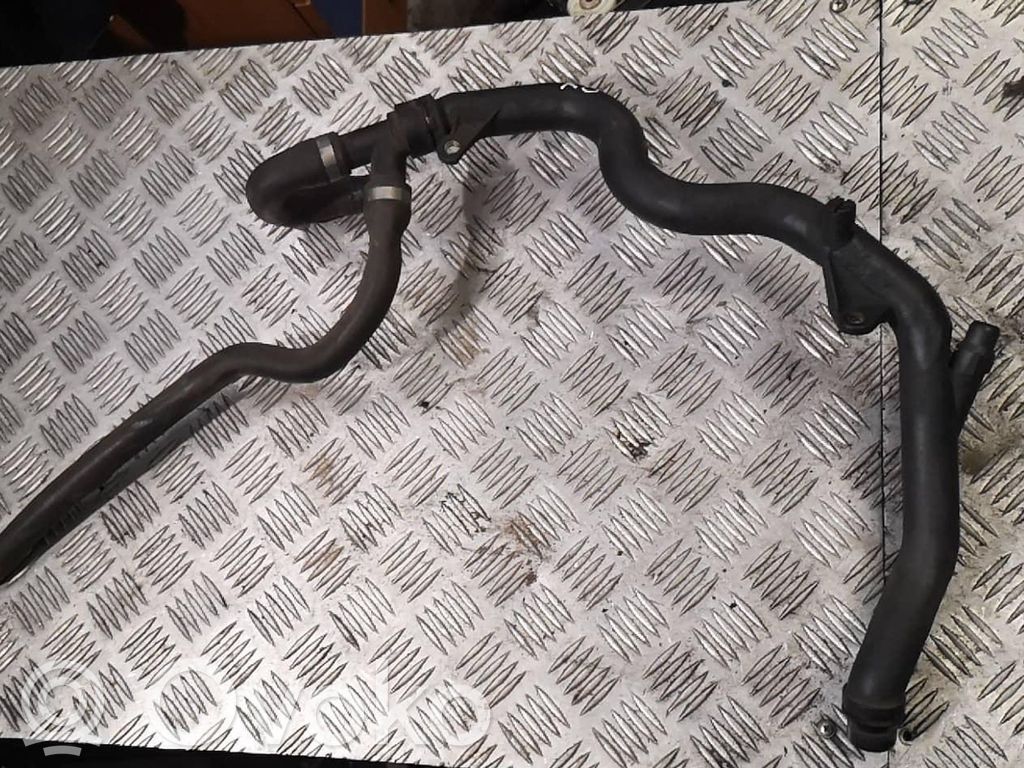 BMW X3 E83 Engine coolant pipe/hose 