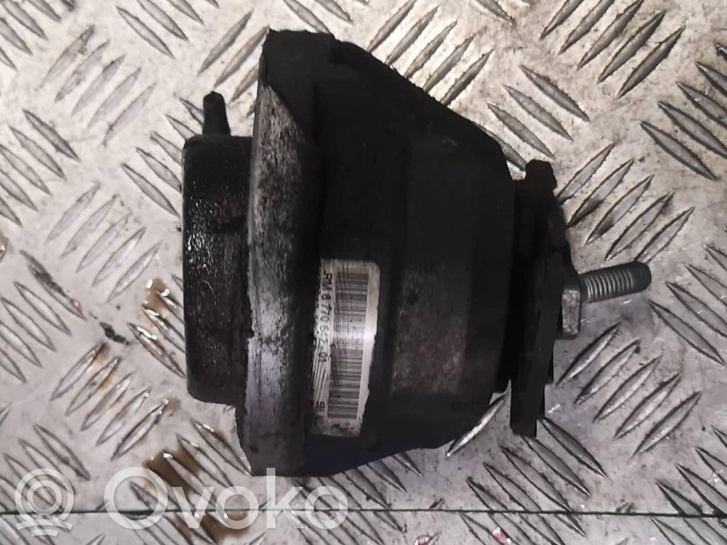 BMW 5 E60 E61 Engine mount bracket 