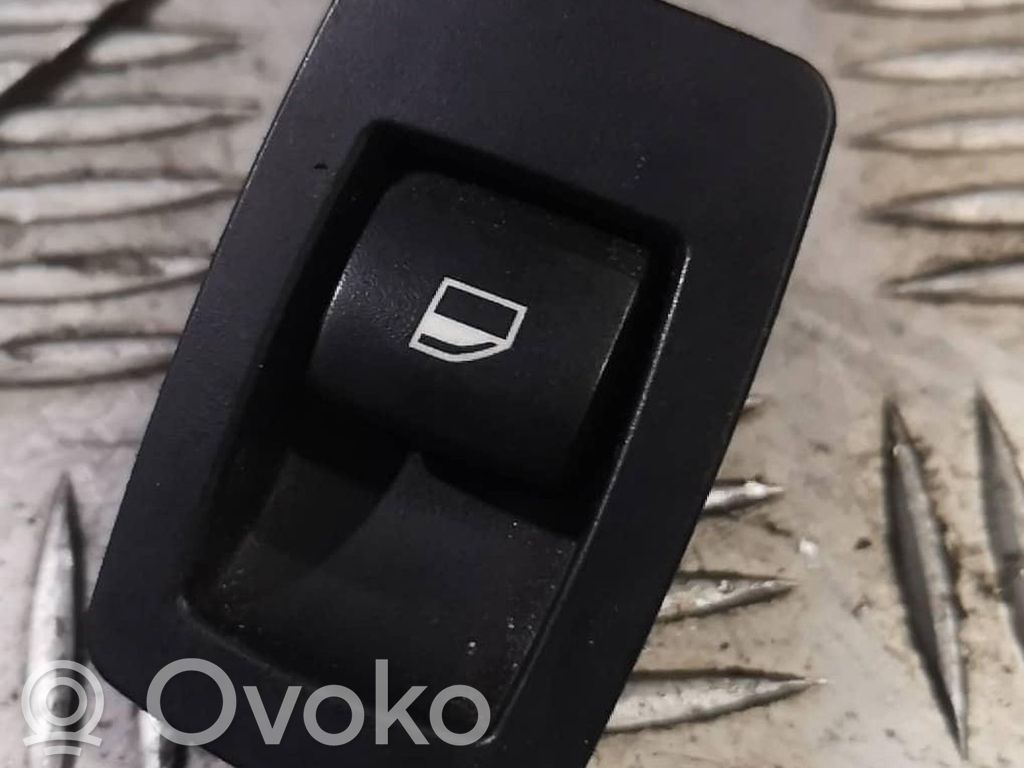 BMW X3 E83 Electric window control switch 