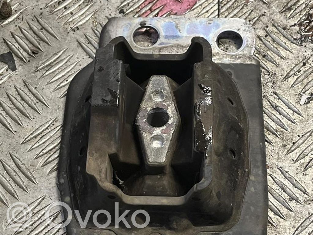 Ford S-MAX Engine mount bracket 
