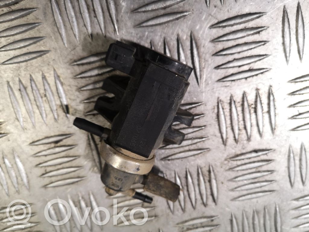 Válvula de vacío   72190370