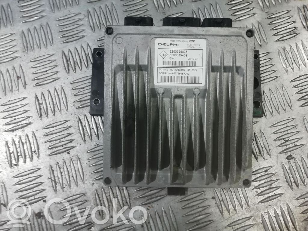 Variklio valdymo blokas   8200399038