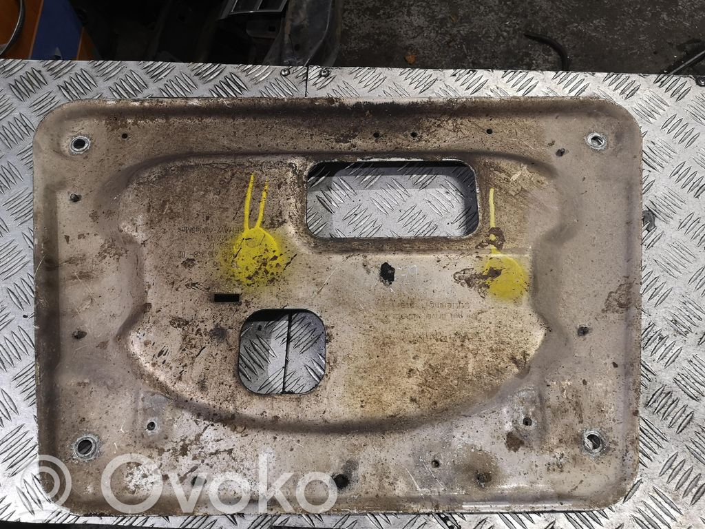 Engine splash shield/under tray   10119017,31103415148