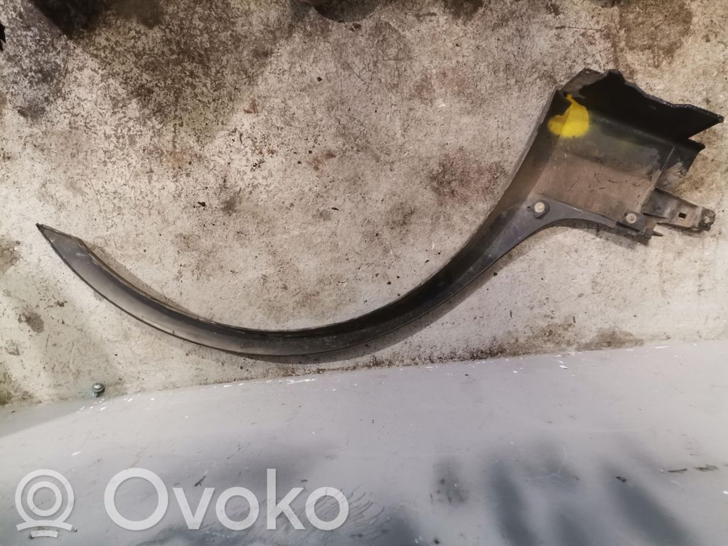 BMW X3 E83 Priekšējās arkas apdare 