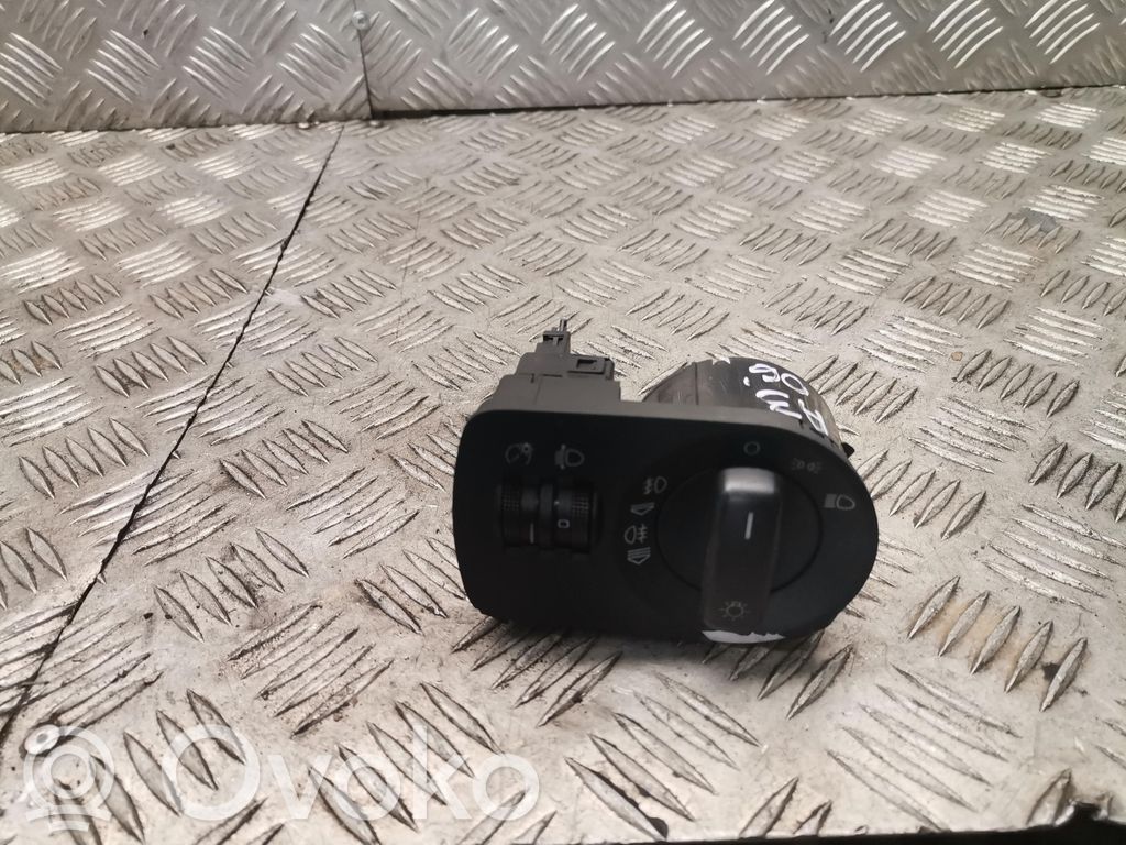 Audi A3 S3 8P Light switch 