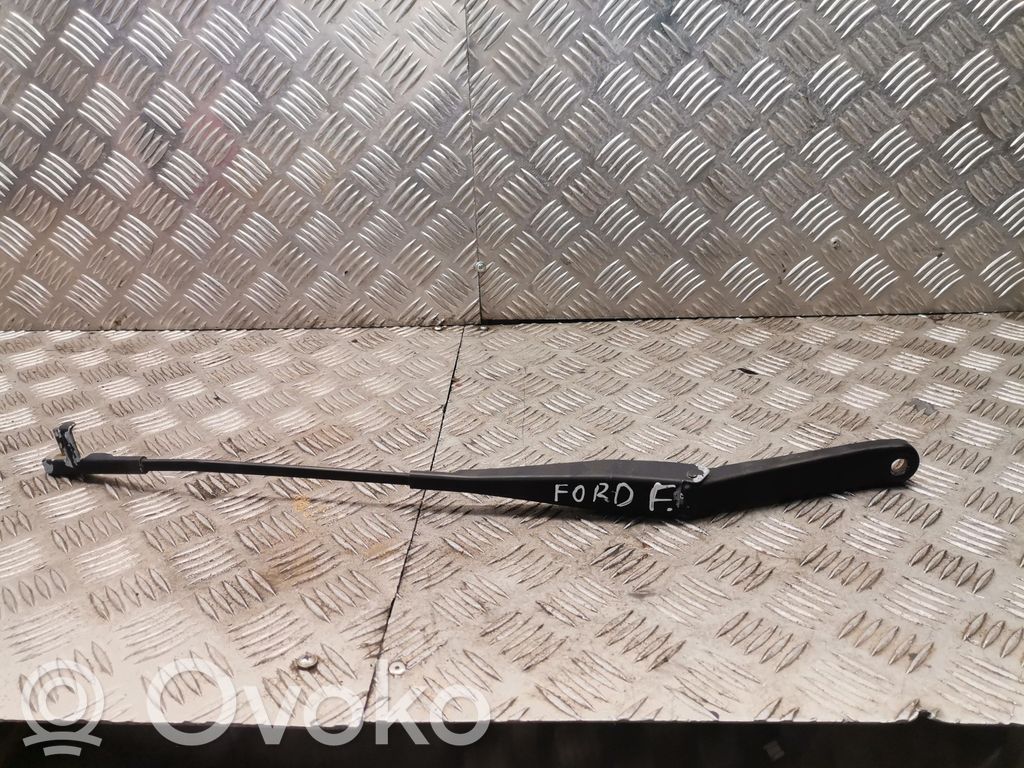 Ford Focus Front wiper blade arm 