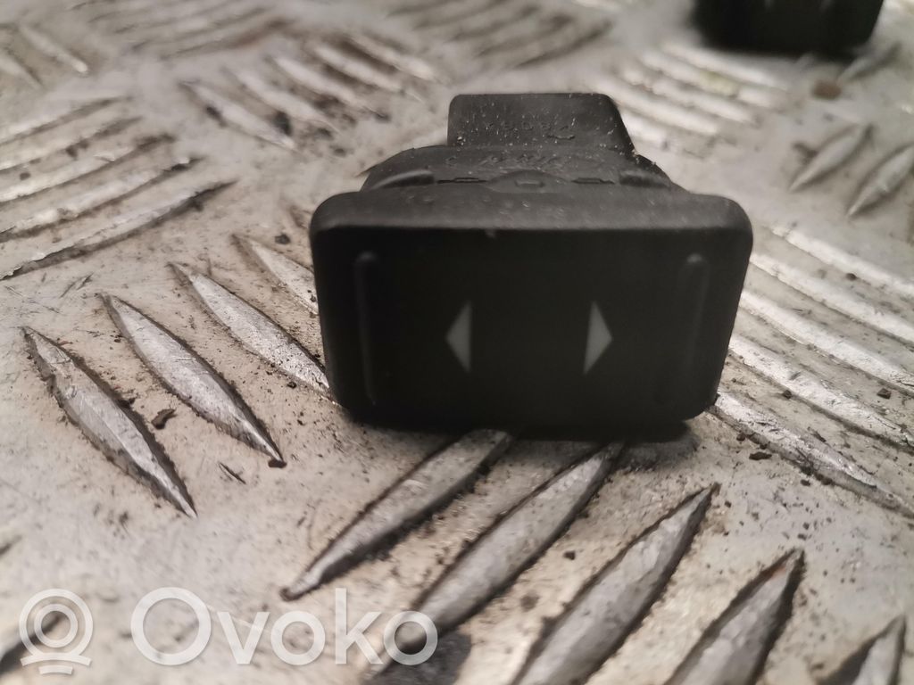 Ford Focus Electric window control switch 