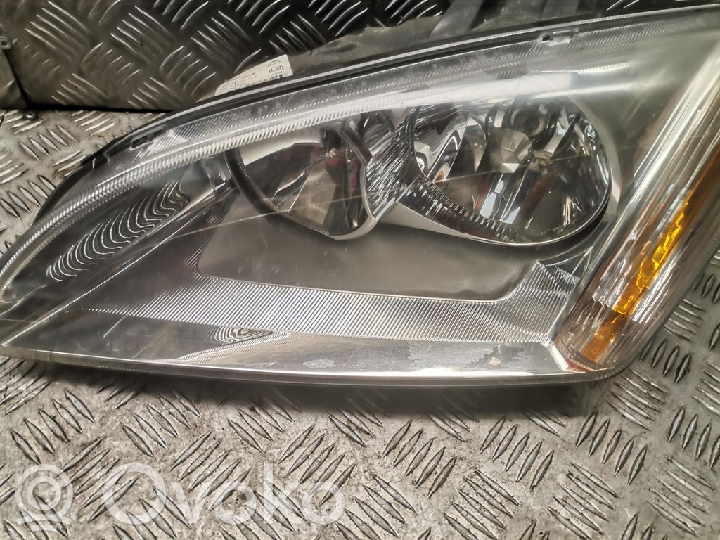 Ford Focus Headlight/headlamp 