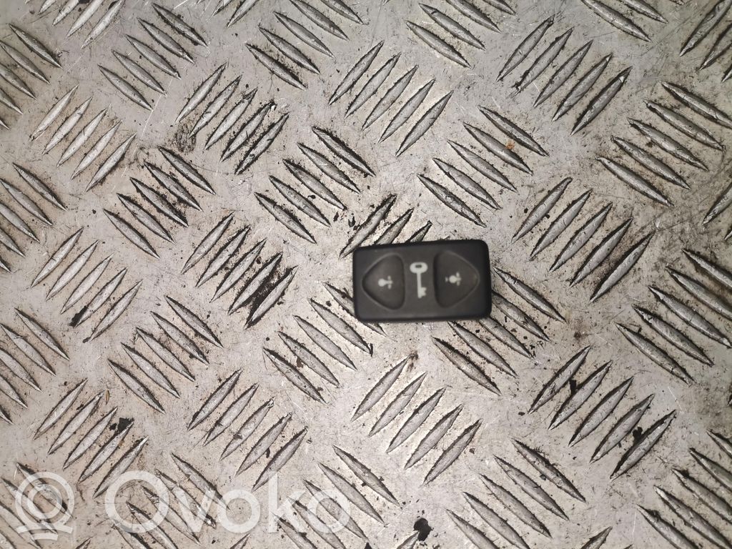 Land Rover Freelander Central locking switch button 