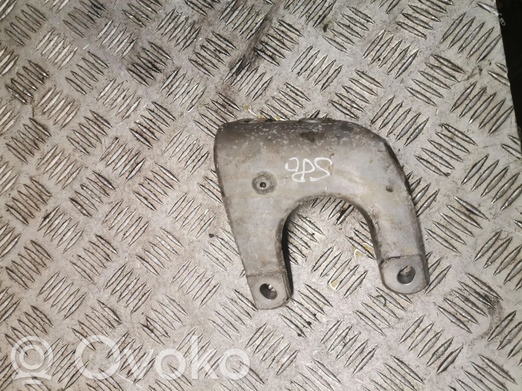 Engine mount bracket   30735111