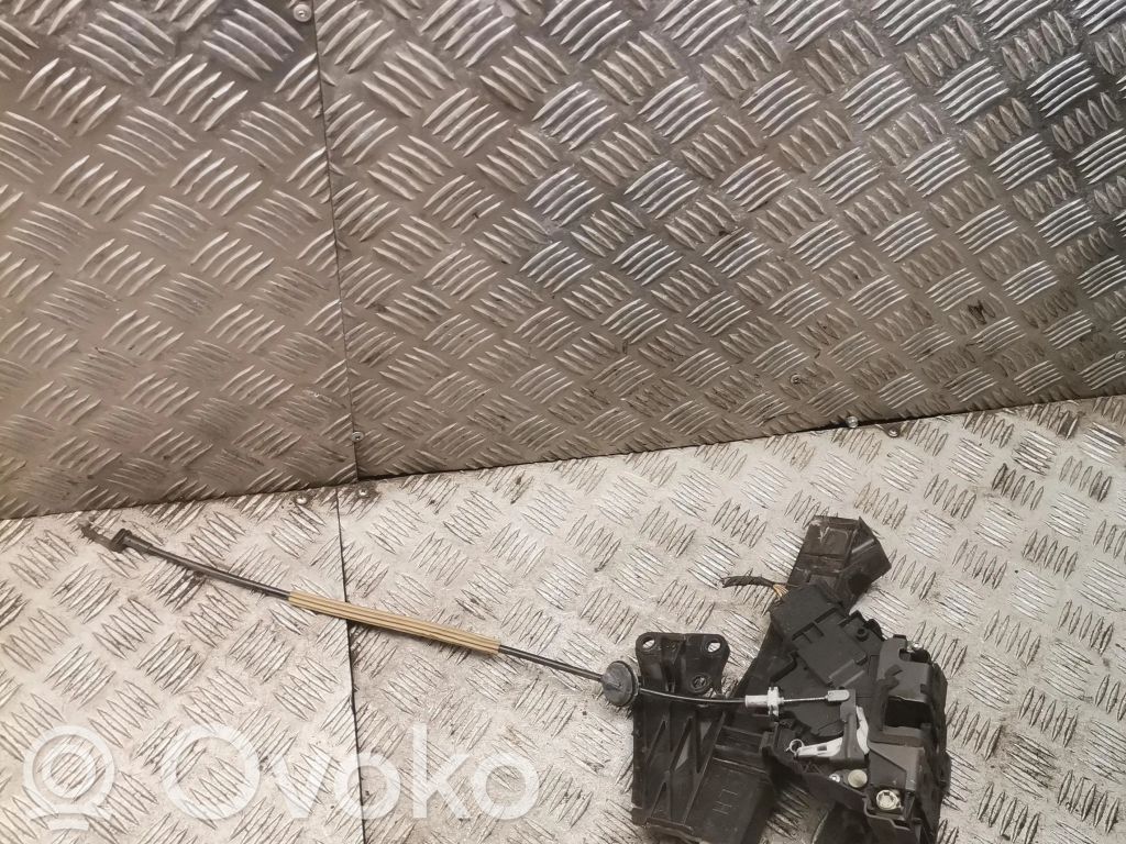 Takaoven lukko   4M5AA26413BE