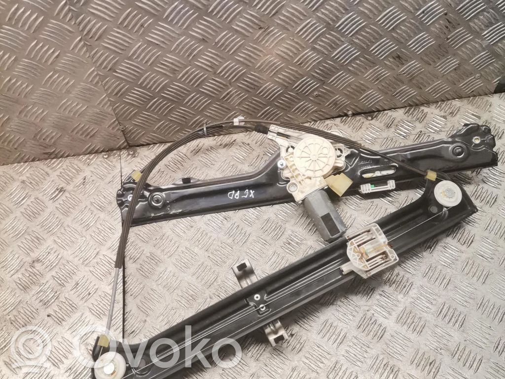 BMW X5 E70 Front door window regulator with motor 