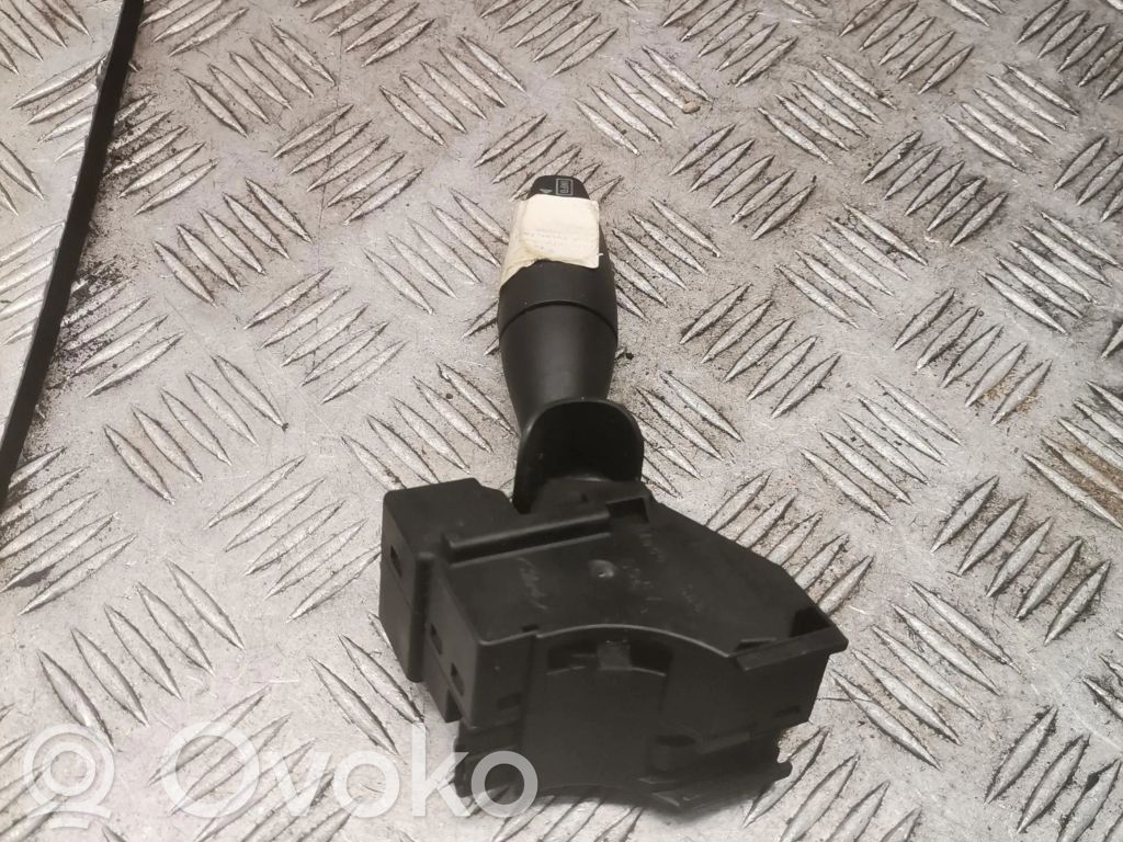 Commodo de clignotant   98AG13335BE