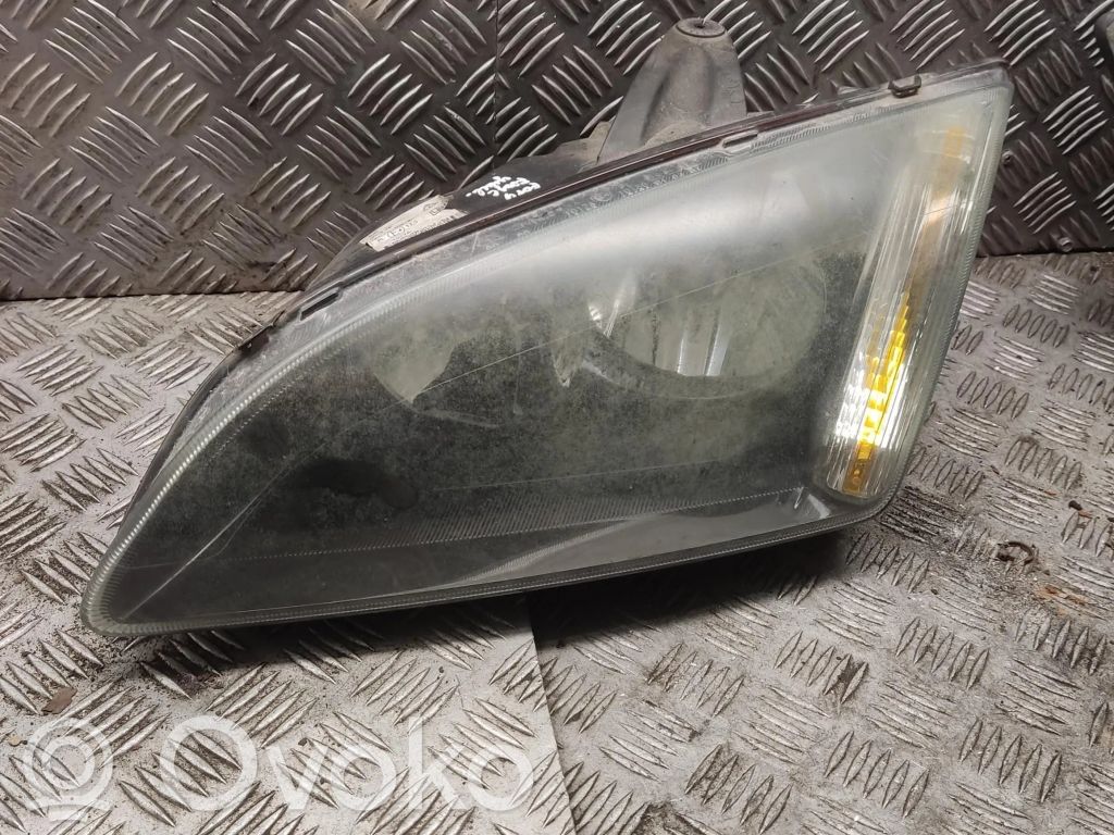 Ford Focus Headlight/headlamp 