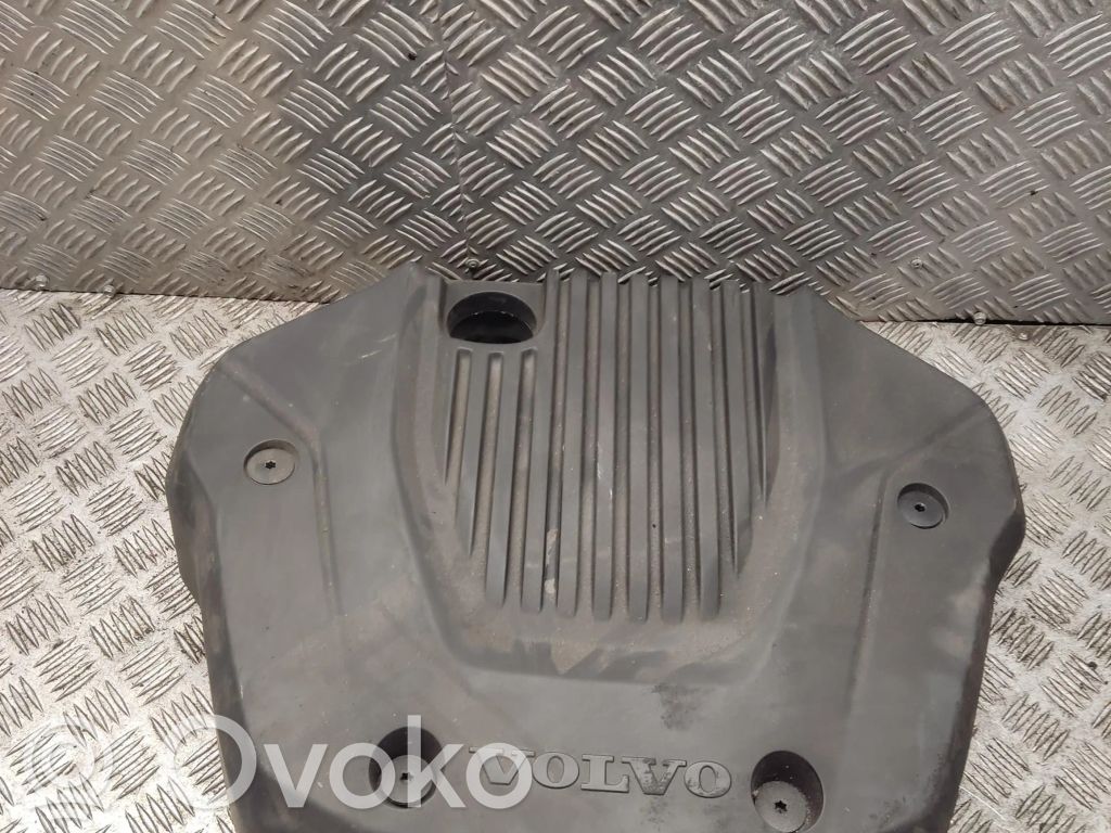 Volvo XC40 Moottorin koppa 