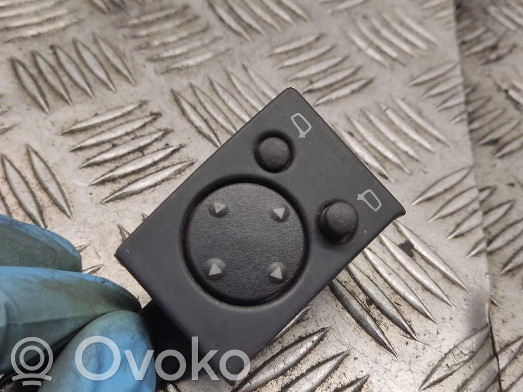 Wing mirror switch   4A0959565D