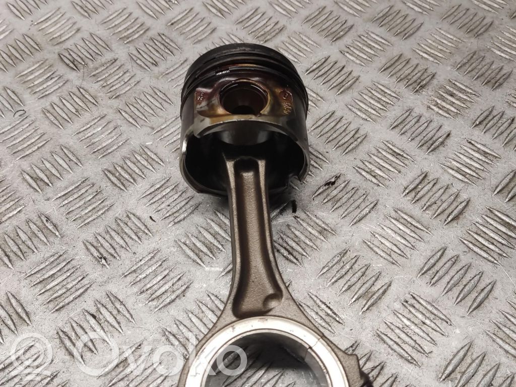 Audi A8 S8 D3 4E Piston with connecting rod 