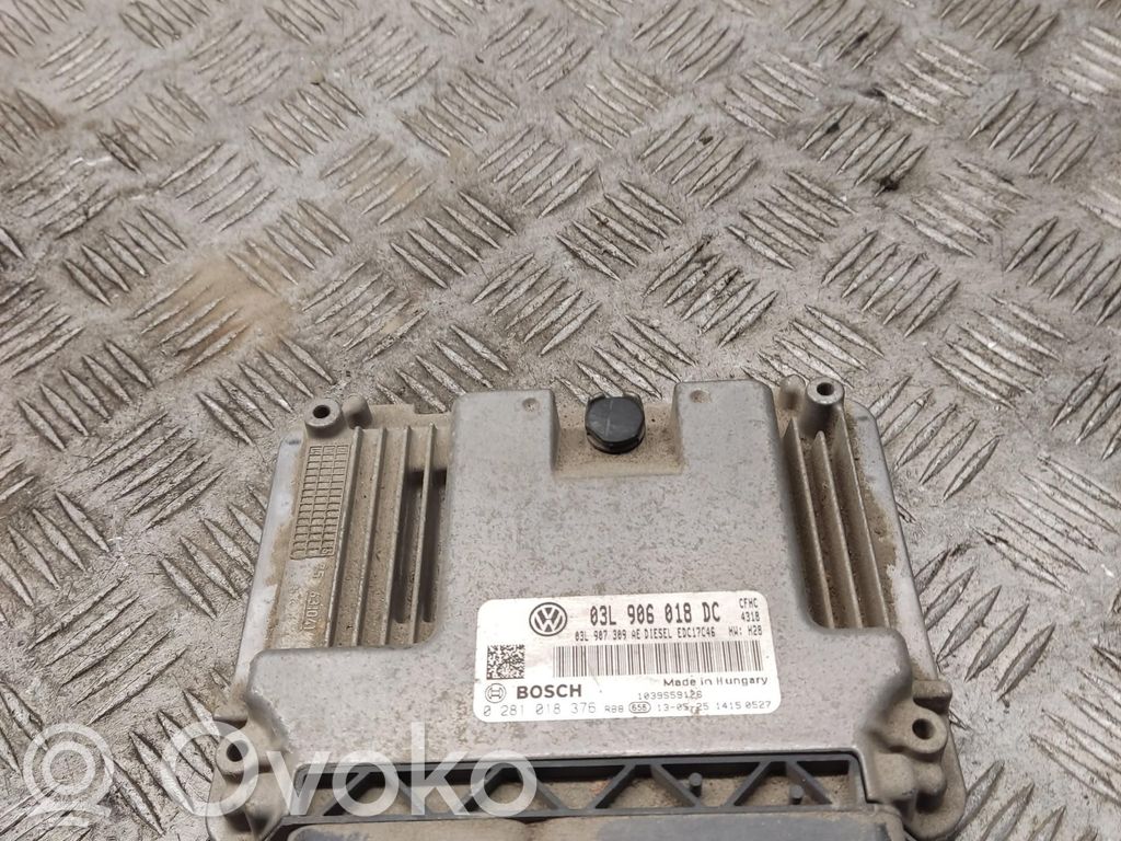 Moottorin ohjainlaite/moduuli   03L906018DC