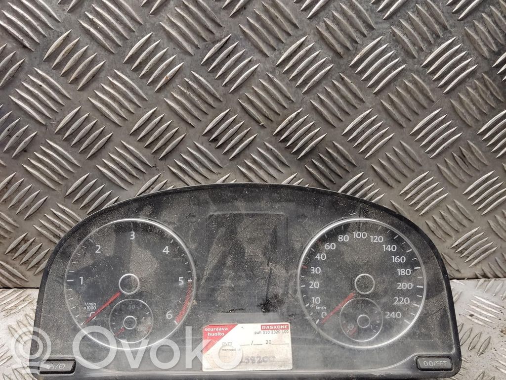 Volkswagen Caddy Speedometer (instrument cluster) 
