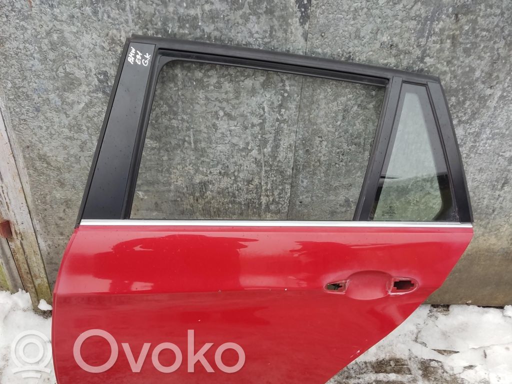 Rear door
