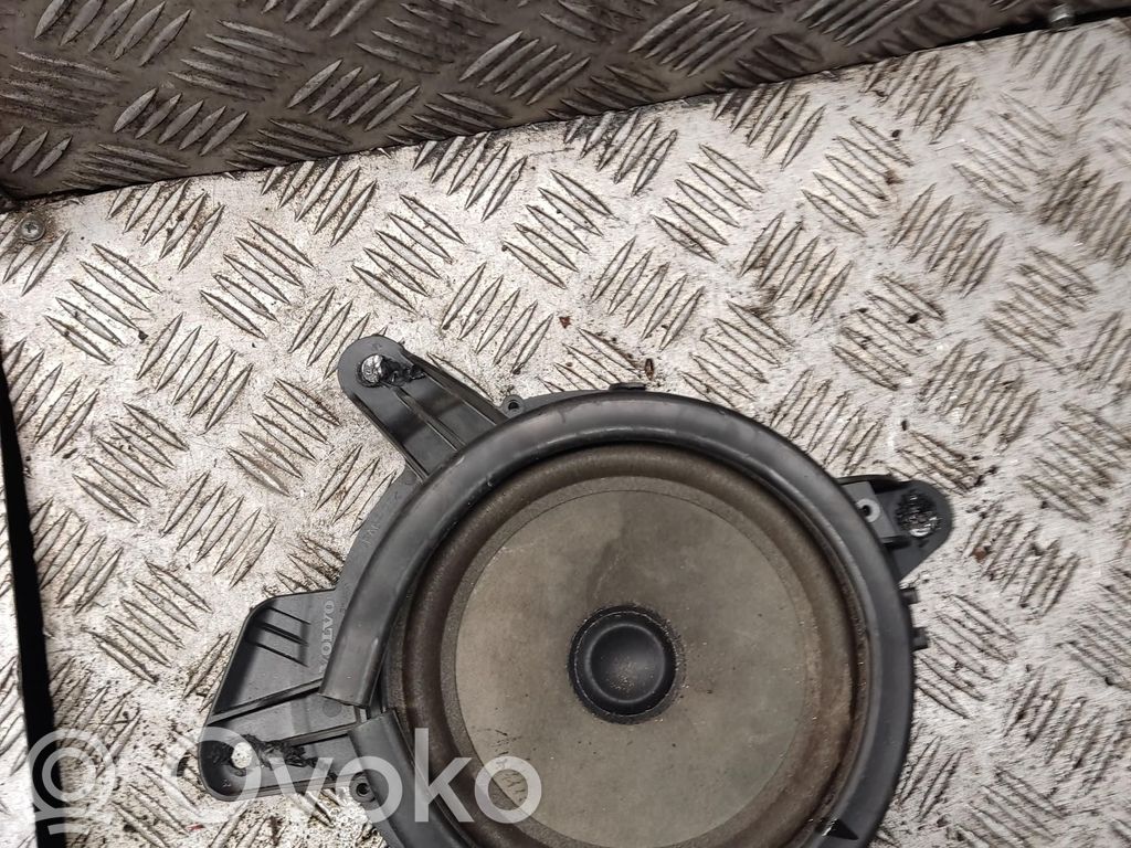 Volvo V70 Front door speaker 