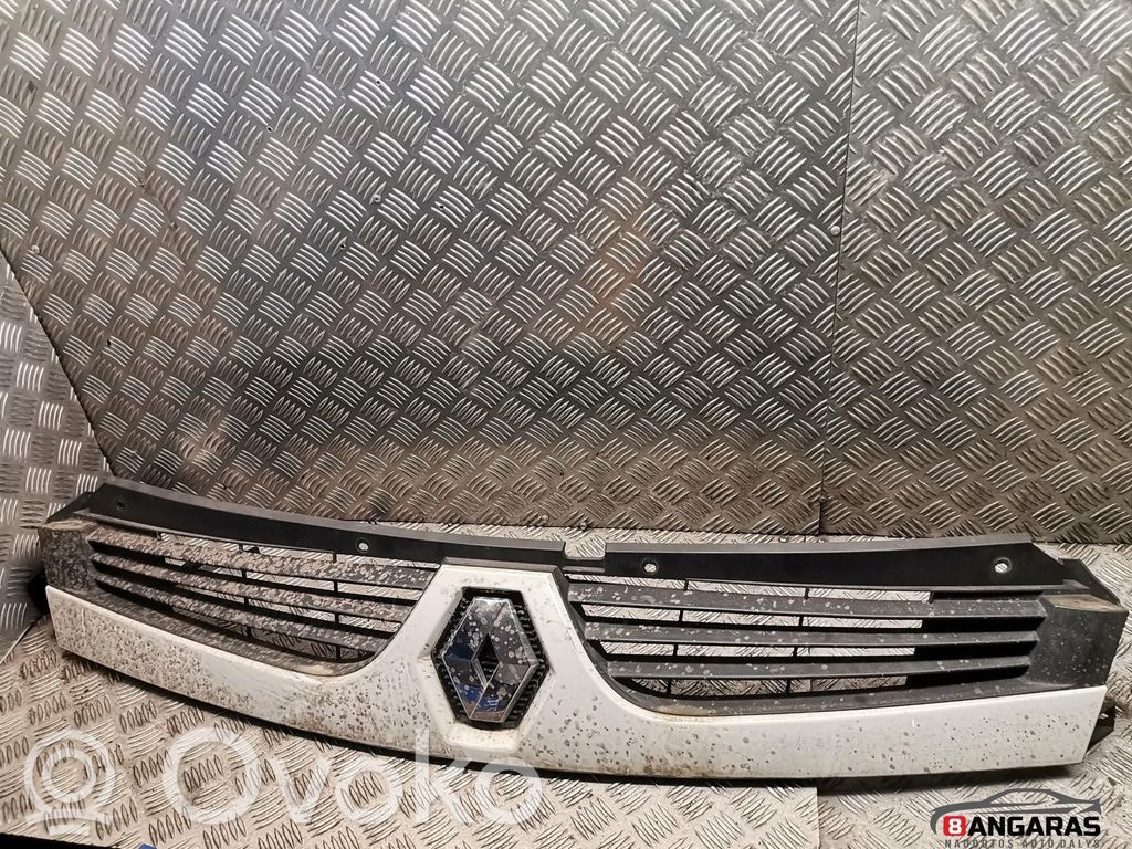 Front grill   8200426365