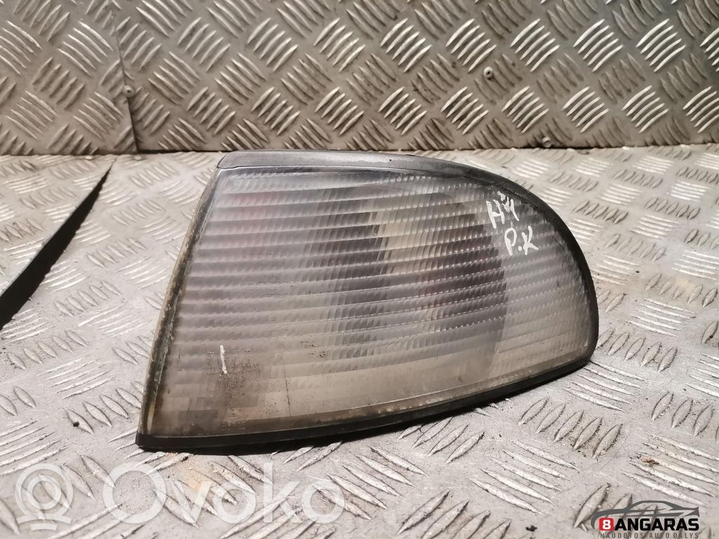 Audi A4 S4 B5 8D Front indicator light 