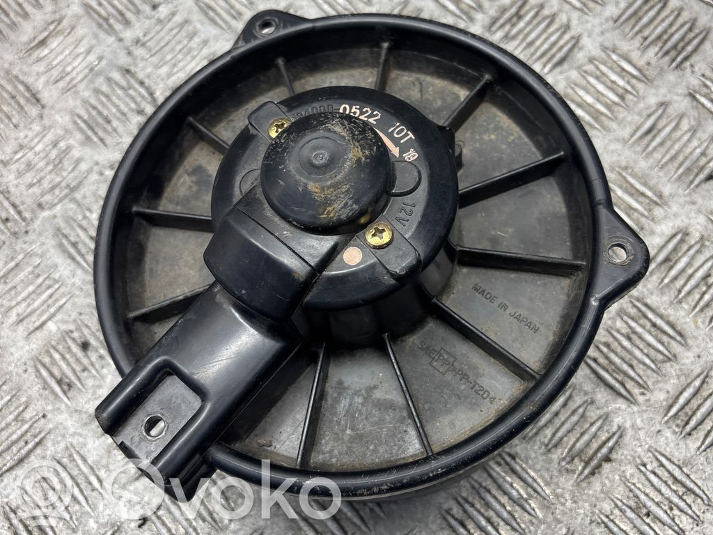 Toyota Corolla Verso AR10 Pečiuko ventiliatorius/ putikas 