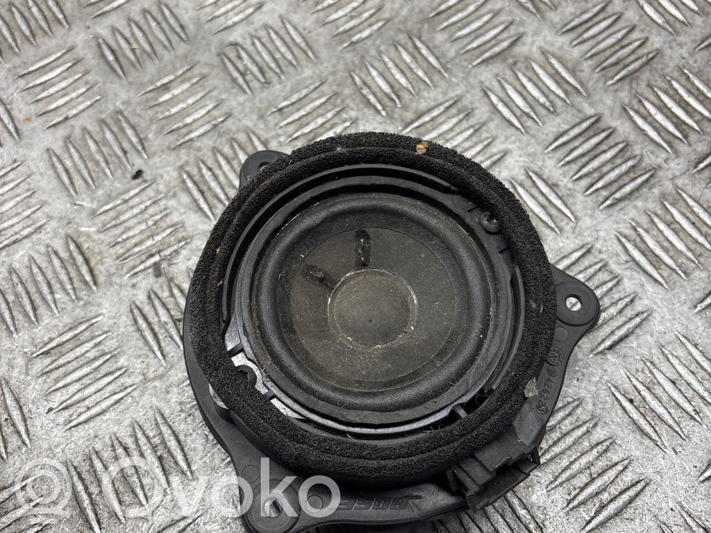 Audi A6 S6 C6 4F Altavoz de la puerta delantera 