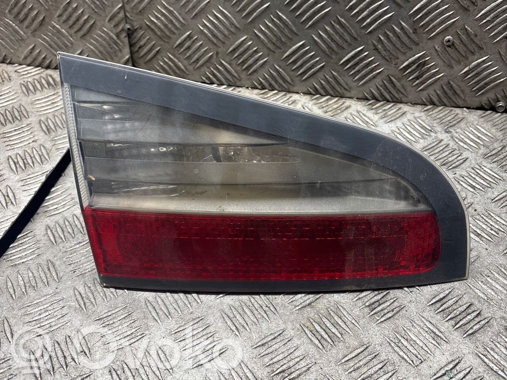 Ford S-MAX Lampy tylnej klapy bagażnika 