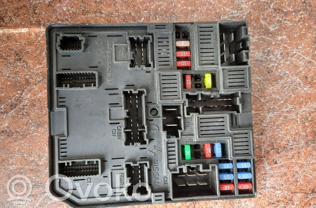 Nissan Qashqai Juego de caja de fusibles 