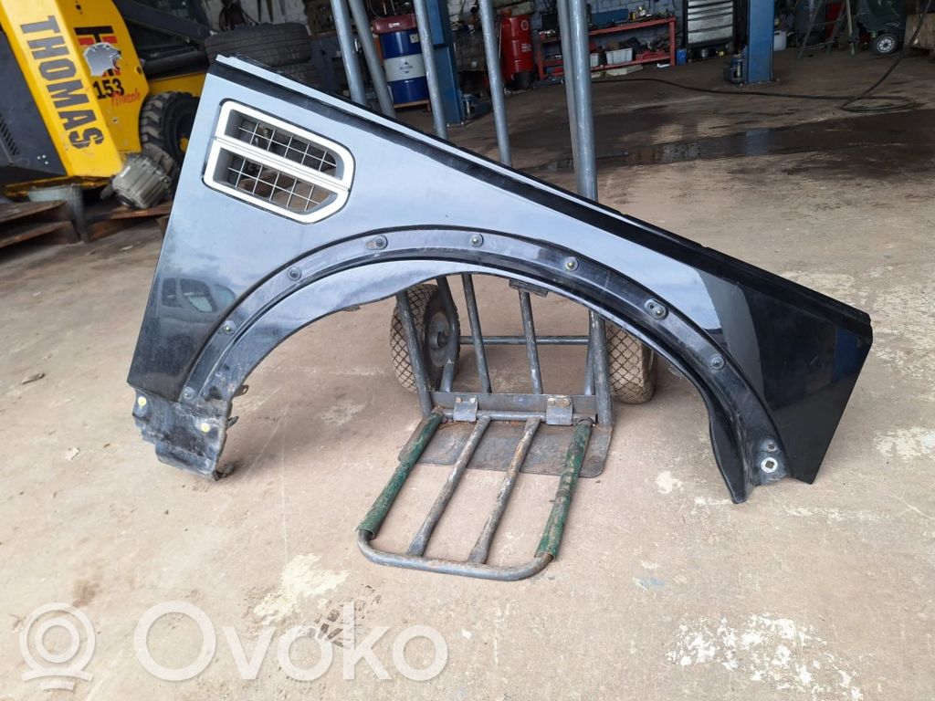 Land Rover Discovery 3 - LR3 Guardabarro 