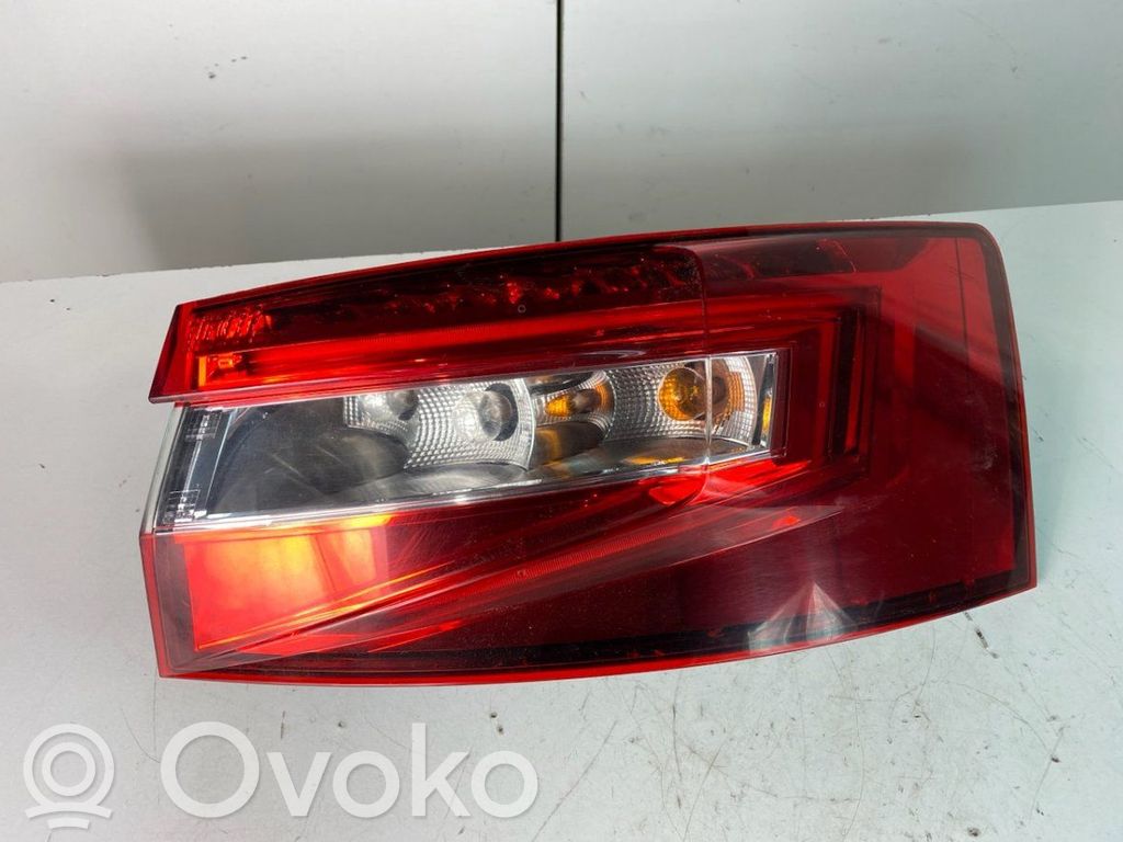 Skoda Superb B8 (3V) Lampa tylna 